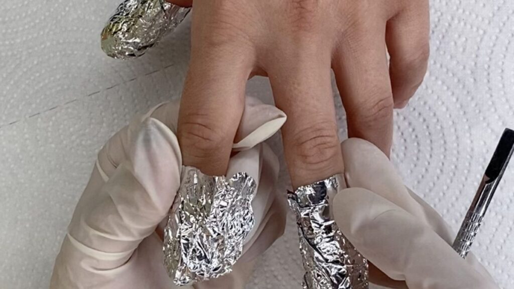 How to Remove Acrylic Nails