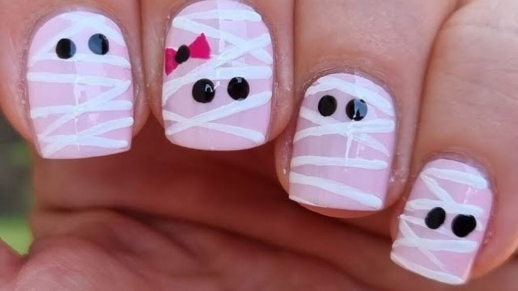 Mummy Nails